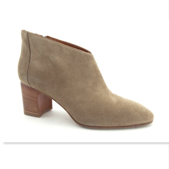 New AQUATALIA Beige Suede Leather  Block Heel Ankle Boots 9 - Picture 2 of 8
